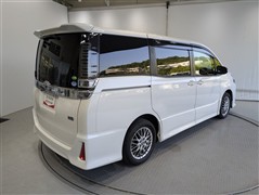 ヴォクシー HV ZS キラメキ3