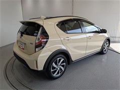 アクア クロスオーバー