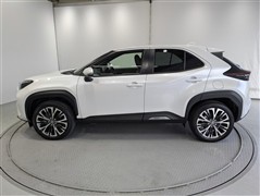 ヤリスクロス HV Z