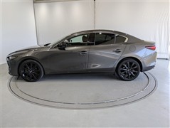 MAZDA3 XD Black Tone