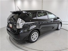 プリウスアルファ S