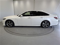 クラウン HV RS アドバンス