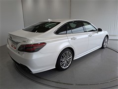 クラウン HV RS
