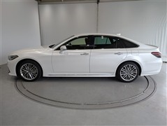 クラウン HV RS