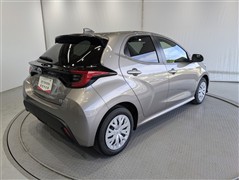 ヤリス HV Z