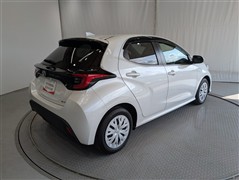 ヤリス HV Z