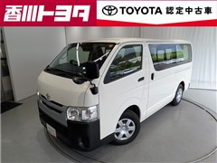 トヨタ　ハイエースバン DX 2.8D ヒョウ