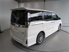 ヴォクシー HV ZS キラメキ3