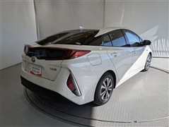 プリウスPHV A