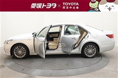 クラウンロイヤルHEVロイヤルサルーンG