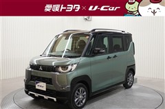 三菱　デリカミニ T プレミアム