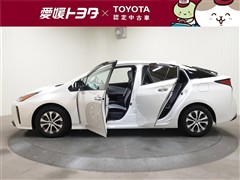 プリウス A