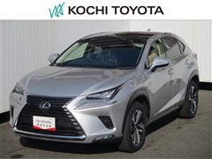 レクサス　NX300h バージョンL