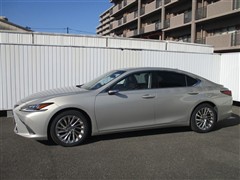 ES300h バージョンL