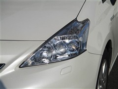 プリウスアルファ S