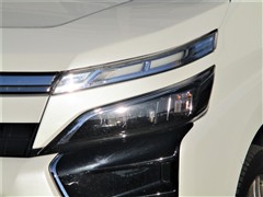 ヴォクシー HV ZSキラメキ3