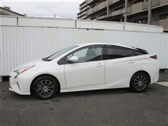 プリウス A プレミアム