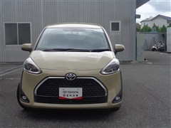 シエンタ ファンベース G クエロ