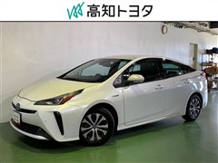 プリウス A