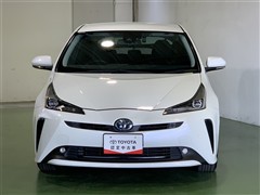 プリウス A