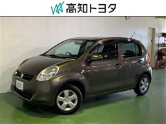 トヨタ パッソ X クツロギ