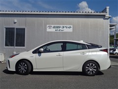 プリウス A