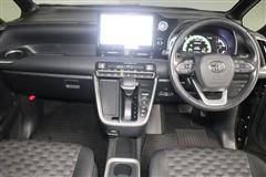 ヴォクシー HEV S-Z