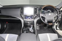 クラウン HEV アスリートS Jフロン