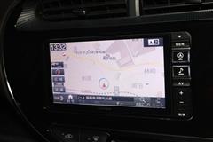 アクア クロスオーバー グラム