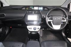 プリウス A ツーリングセレクション