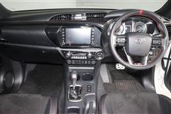 ハイラックス Z GRスポーツ