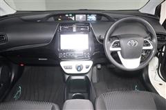 プリウス S セーフティプラス