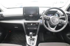 ヤリスクロス HEV G