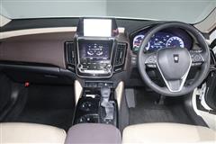 クラウン HEV S Cパッケージ