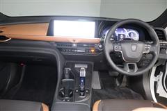 クラウン クロスオーバー RSアド