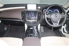 クラウン HEV S Cパッケージ