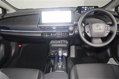 プリウスPHEV Z