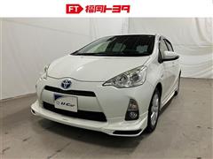 トヨタ　アクア G