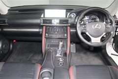 IS300h ヒョウジュン