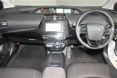 プリウス S セーフティプラス2