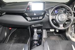 C-HR HEV S GRスポーツ