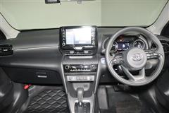 ヤリスクロス HEV G