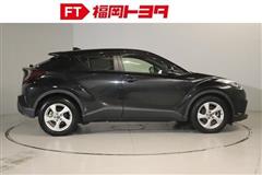 C-HR HEV S-LED pkg.