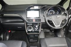 エスクァイア HEV GI BKT