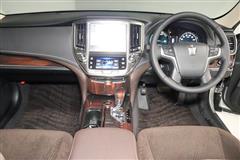 クラウン HEV ロイヤルサルーン