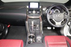 NX200t Fスポーツ