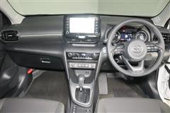 ヤリスクロス HEV G