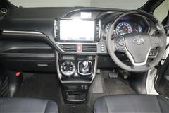 エスクァイア HEV GI ブラックT