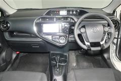 アクア S スタイルブラック