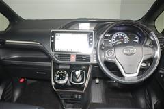 エスクァイア HEVGiブラックテー